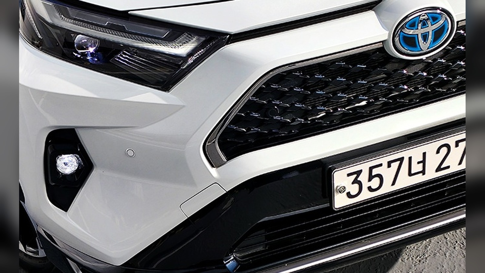 토요타 RAV4 사전계약 30%가 PHEV, 0.7%
