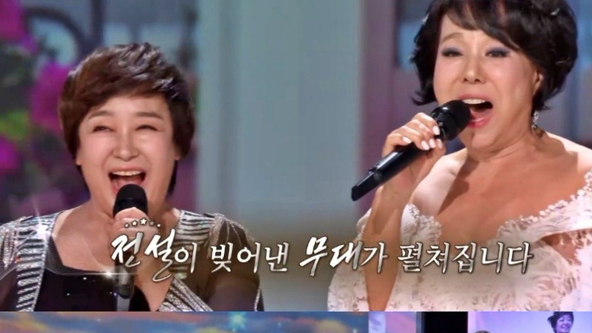 Yoon Hee-jung, la amiga de toda la vida de 50 años que ha estado al lado de Hye-eun, en u…