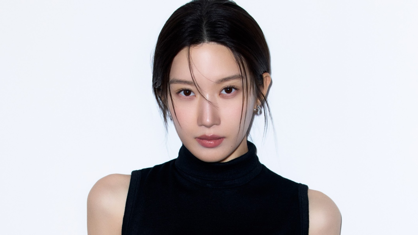 Moon Ga-young donates 10 million won to those vulnerable to heatwaves in celebration of h…