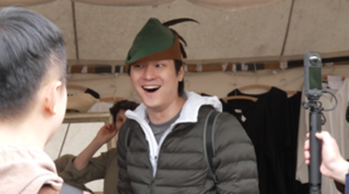 Go Kyung-pyo transforms into Robin Hood at a German medieval festival