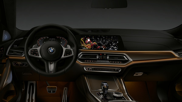 BMW, 차량 디스플레이 통해 크리스마스 및 새해 인사