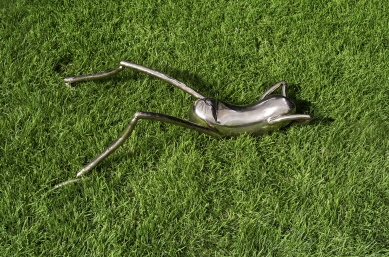 에르빈 부름“Avatar reclining, 2020”