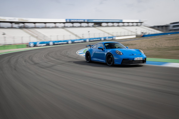 포르쉐 911 GT3 (992)