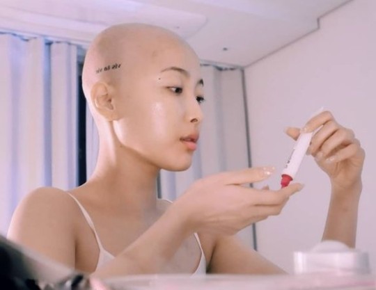 남자친구와 알콩달콩했던 유튜버 새벽, 투병 끝 사망