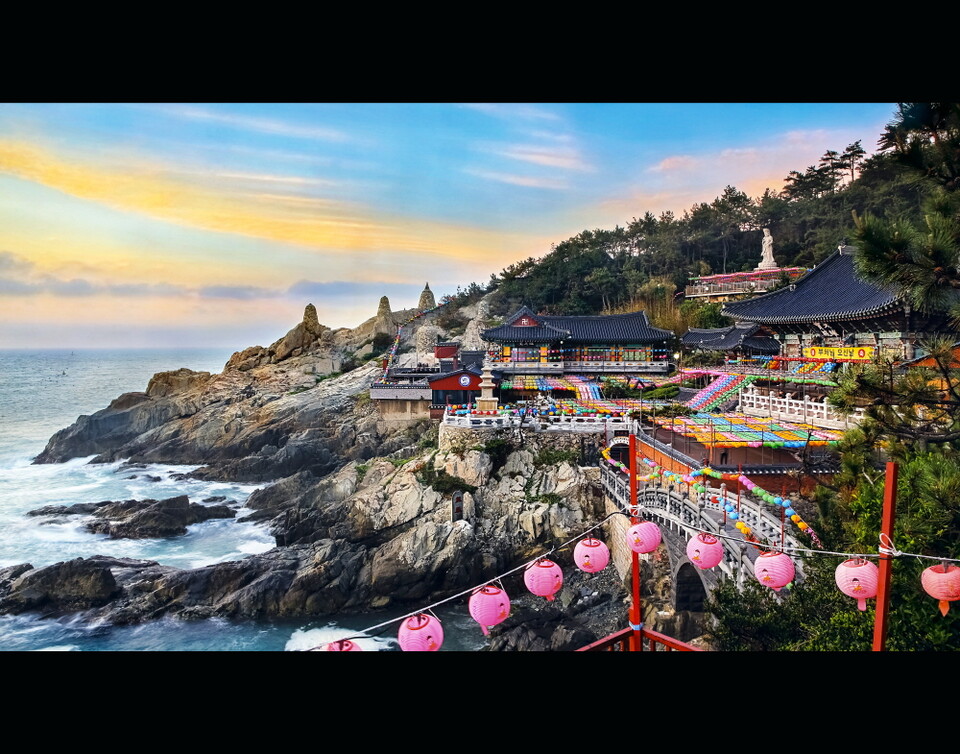 용궁사 (출처-  2018, 부산광역시, visitbusan.net, 최남순)
