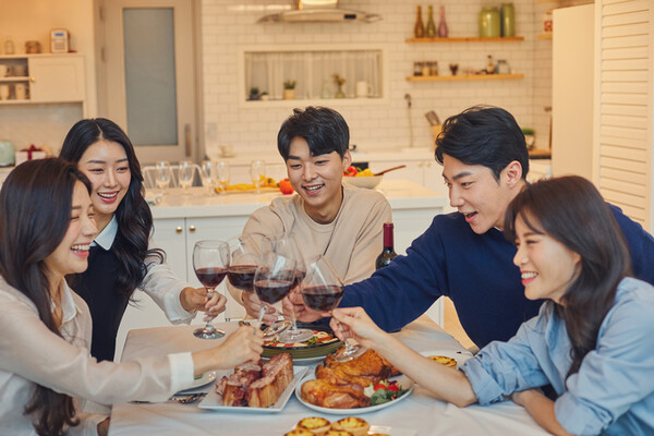 거리두기 개편 수도권 2단계, 비수도권 1단계 적용