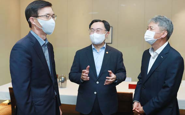 산업부 장관, 수출 정책금융기관장들과 물류애로 해소 맞손