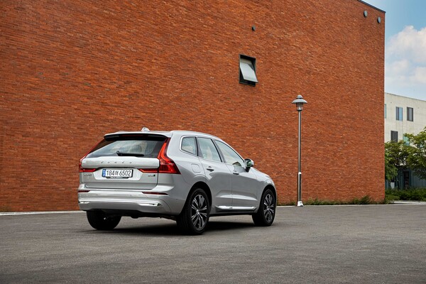 볼보자동차 신형 XC60 후측면