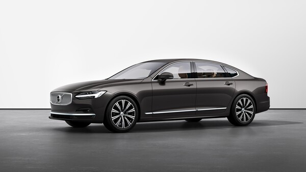 볼보자동차 S90 측면