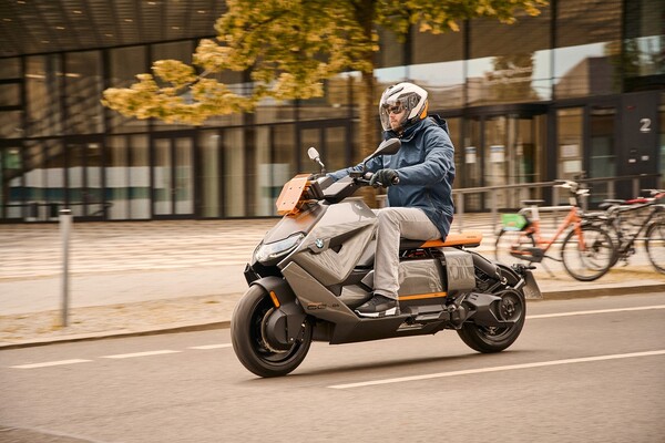 BMW Motorrad CE 04
