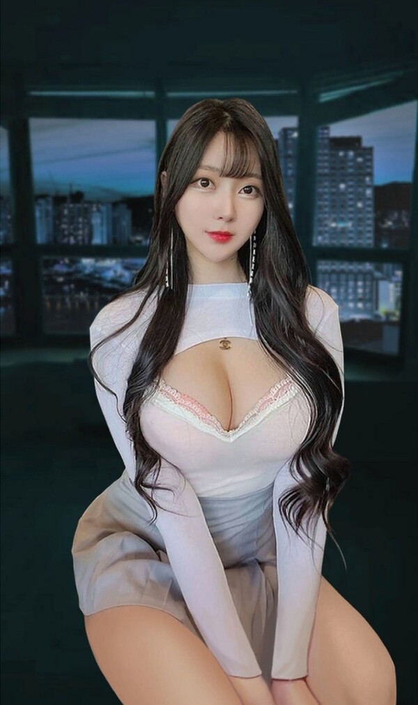 모델 김세라, 게임 캐릭터 됐다…아찔한 매력 발산