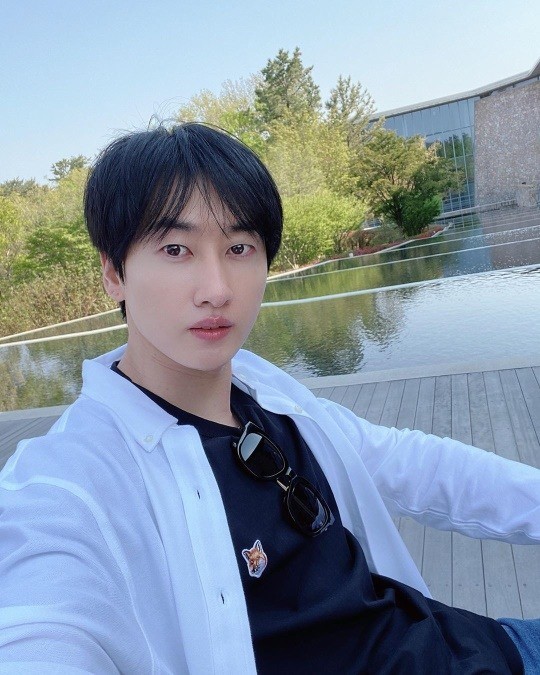 슈주 은혁, 부스터샷 접종에도 코로나19 확진