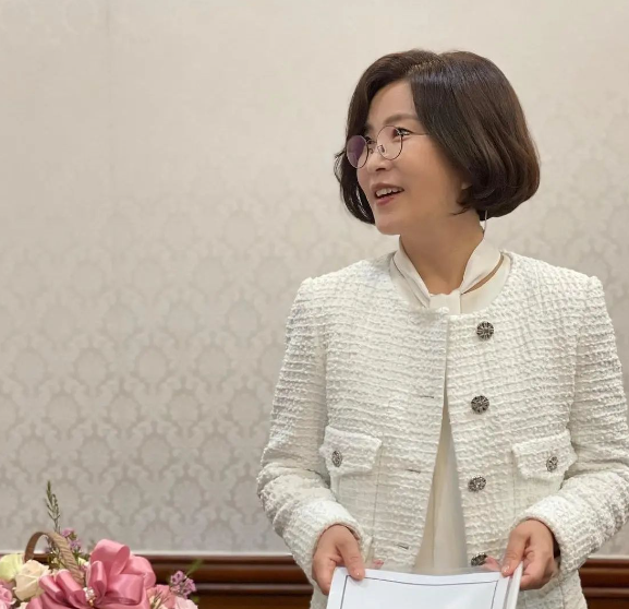 권진영 대표, 이선희 딸에게까지…"조카처럼 지켜본 사이"