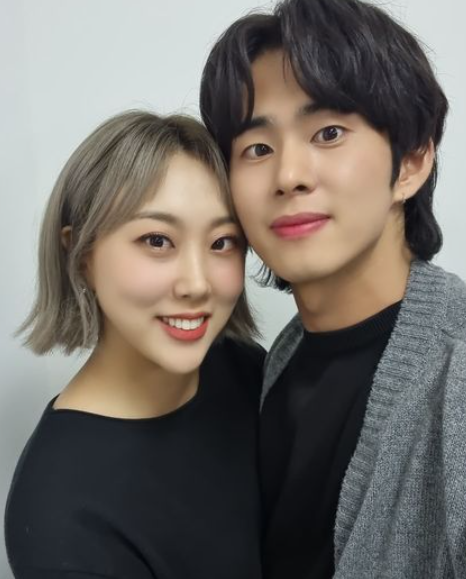 9년 공개연애 엔조이커플, 결별 선언 후 결국 연애 끝?