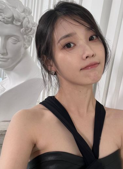 ‘인기가요’ 만남 아이유 이종석 "이때부터였네" 시그널 화제