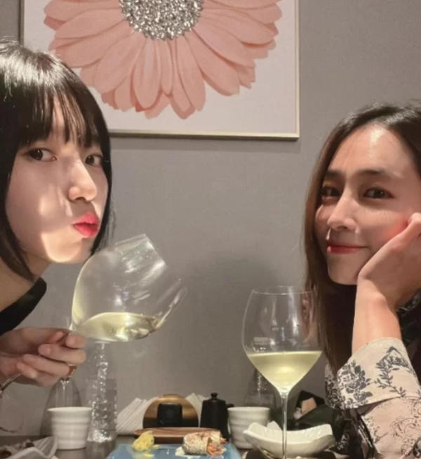 "끼리끼리 노네" 수지, 이민정과 함께 근황 공개