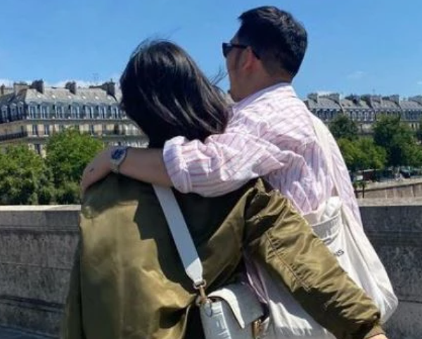 송중기 재혼, 송혜교도 연애중? 어깨동무 나란히