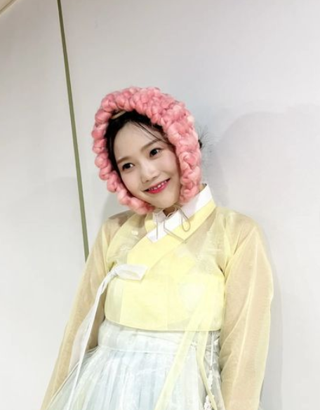 "그 꼴은 못 보겠더라" 오마이걸 효정, 뉴진스 따라하려다…