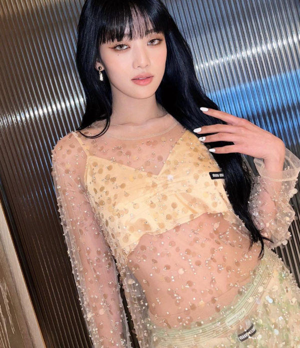 (여자)아이들 민니, 이번엔 속 다 비치는 드레스 '헉'