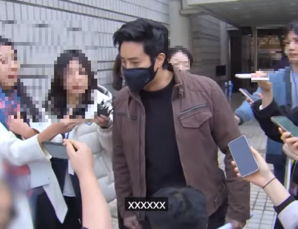 이근 대위, 기자들 앞에서 욕설에 구타까지…무슨 일?