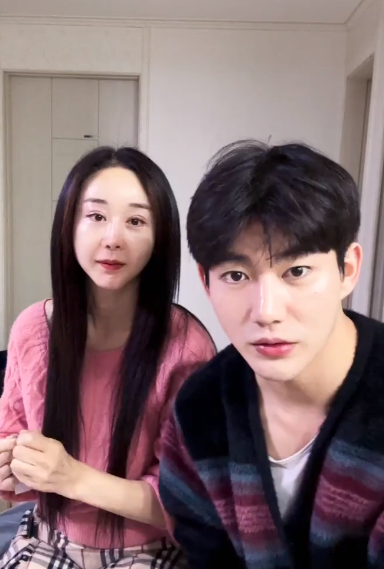 함소원, 진화와 이혼 선언하더니 카메라 앞에서…