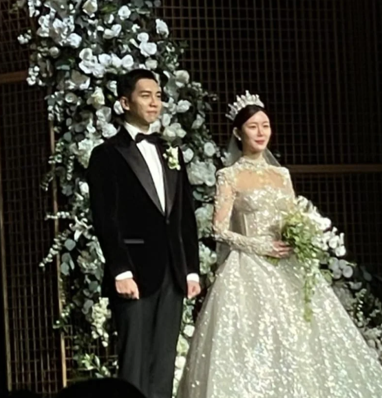 "일주일에 5번은 해라" 이순재, 이승기 이다인 결혼식에서…