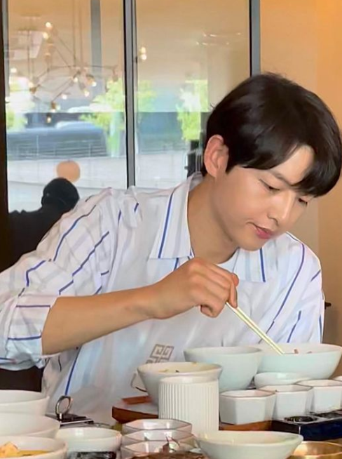 송중기, 아내 케이티와 칸 진출? 영화 '화란' 화제
