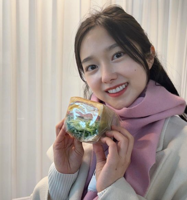 김락근 CEO와 열애설, 이혜성 "천억이 그 사람 시 한 줄만 못해"