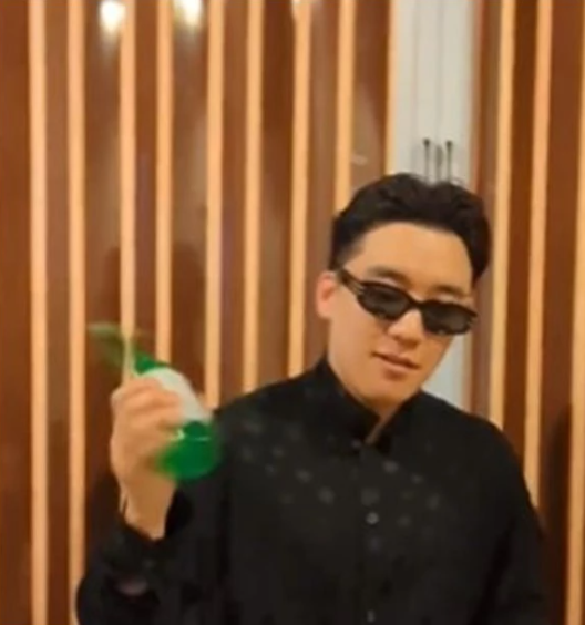 빅뱅 승리, 술자리 근황 공개 누구와?