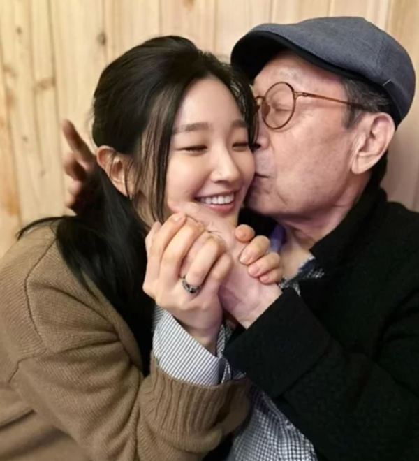 박소담에게 뽀뽀한 '이 남자' 나이차이 극복