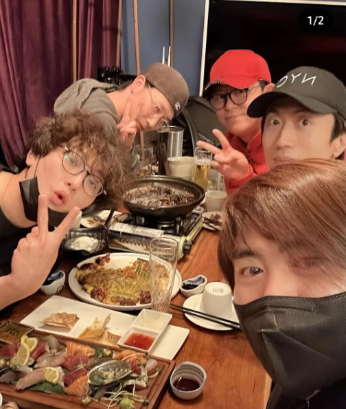 H.O.T. 곧 콘서트? 5인 완전체 모인 근황 공개