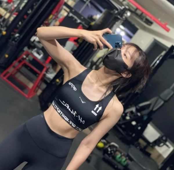 정은지, 오래 쉰 거 맞아? 탄탄 복근 근황 공개