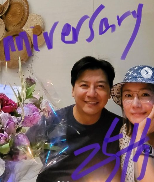손지창♥오연수 결혼 25주년, 20대 같은 미모 화제