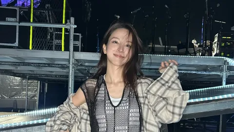 Song So-hee, se quita el hanbok y luce un vestido de malla... un cambio radical mostrado …