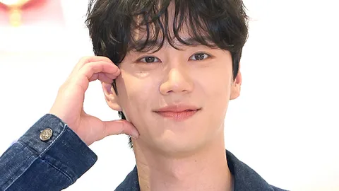 Lee Jun-young se alista hoy (21) en el ejército... en agosto