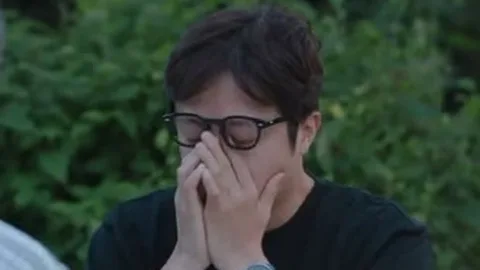 屋上に逃げた息子、'0点パパ'を呼んだチョン・ミンギ