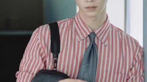 서강준, 몽블랑 화보 속 날렵해진 턱선