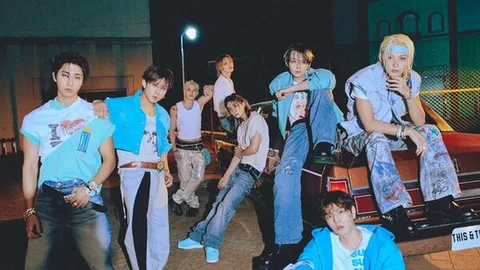 스트레이 키즈, 8월 7일 신보 'THIS &