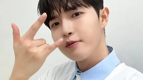 Kim Jae Hwan demuestra su presencia con una actuación en vivo de 12 canciones en Daegu