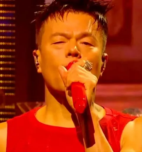 J.Y. Park's 'WET' Performance Revealed on Music Bank