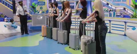 In the drama 'Check-in! Idol Bingo,', Billlie shines as they reveal essential beauty item…