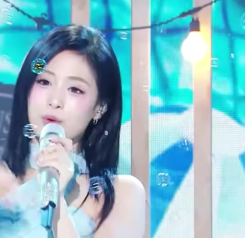 BabyMonster se corona con la actuación más popular de 'I LIKE IT' en Music Core de junio