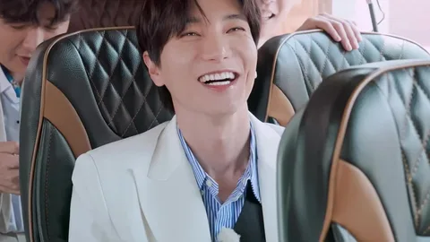 이특과 지성, 버스 타고 즐기는 02년생 케미