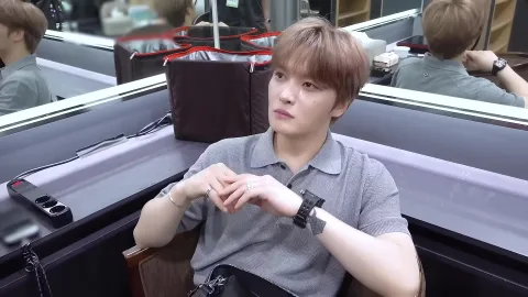Kim Jae Joong se prepara a la perfección para el 2026 Weverse Con Festival, desde los ens…