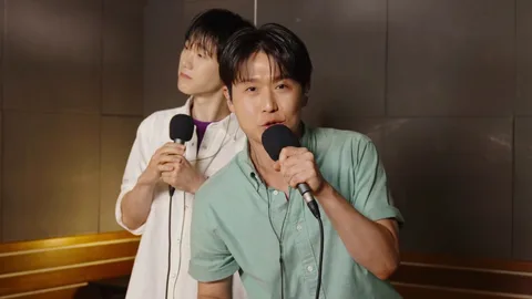 Song Yu-taek y Lee Bong-jun muestran una química incesante en el escenario del musical Ma…