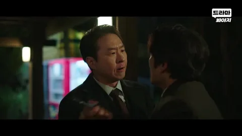 지성, 100억 요구에 '3개월' 승부수 던졌다…'아파트' 몰아치는 갈등