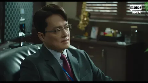Ahn Jae-wook to play a professor having an affair with a student, clashing with Kim Sun-a…