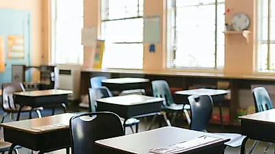 "왜 나만 못가?" 수련회 못 가서 교실서 흉기 휘두른 광주 중학생