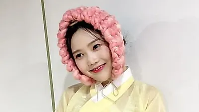 "그 꼴은 못 보겠더라" 오마이걸 효정, 뉴진스 따라하려다…