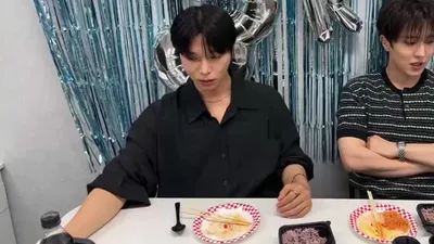 세븐어스 데뷔 3주년 기념 삼겹살 파티 진행